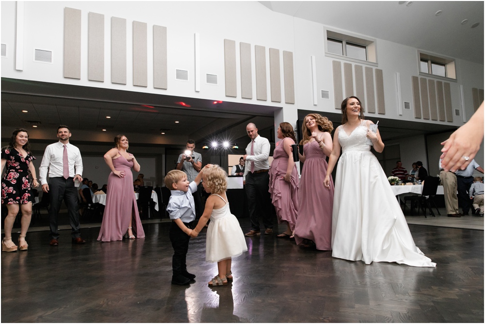 St. Louis Wedding Photographer_0060 kids dancing at weddings