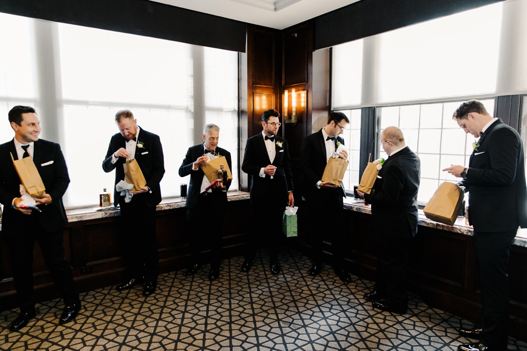 Missouri Wedding Photographer_0009 groomsmen gifts