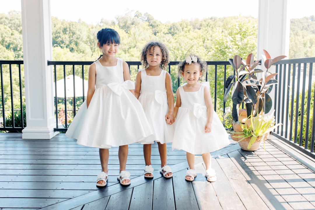 Formal family portraits with Suzie and Russell during their wedding at Sunflower Hill Farm, framed by the venue’s natural beauty