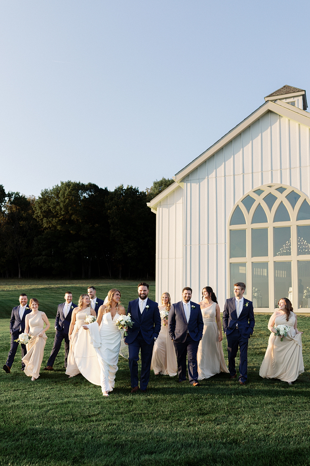 Wedding party portrait outside Westwind Hills in Missouri