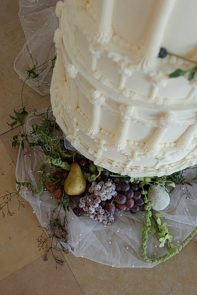 Sculptural statement cake photographed by Fanara Photography