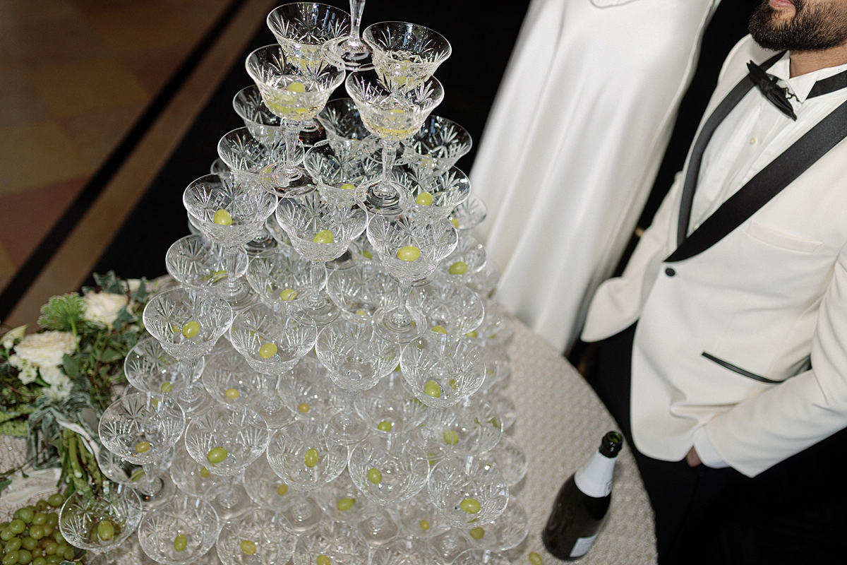 The Noble St. Louis wedding inspiration by Fanara Photography